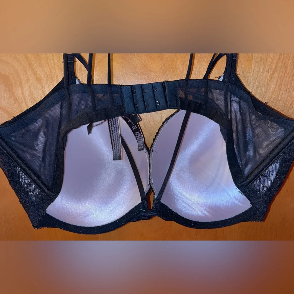 Victorias Secret Bra - Picture 5 of 9